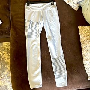 Nike Women’s XS Reflective Running Leggings